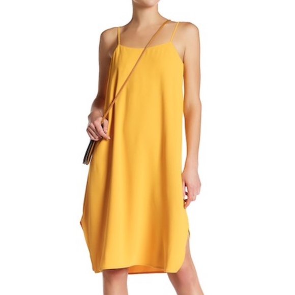 Trina Turk Dresses & Skirts - Trina Turk Dress Nara L